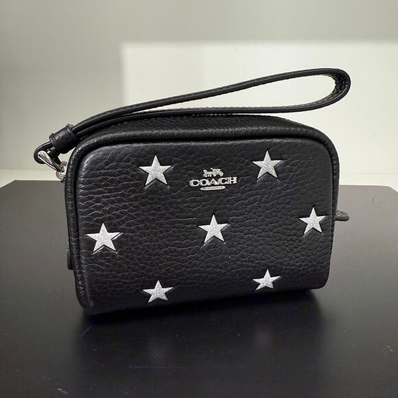 Coach Pouch Wristlet With Star Print CW413 Silver/Black Multi - Picture 1 of 4